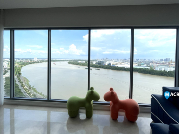 view nhình từ phòng khách + bàn ăn