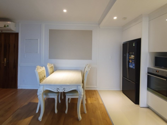 Leman Luxury cho thue