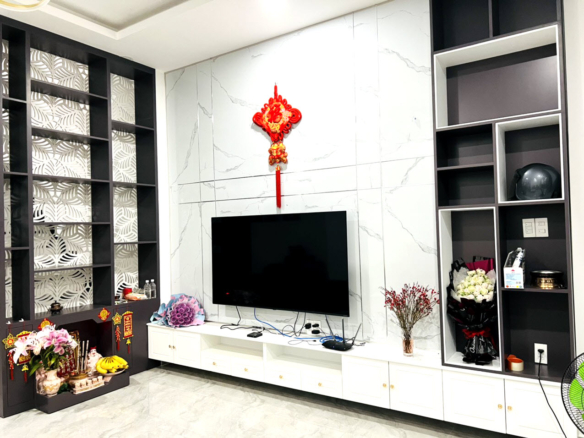 Bán nhà đẹp Central Garden Lái Thiêu 5×20 3 tầng 4PN 5WC nội thất cao cấp