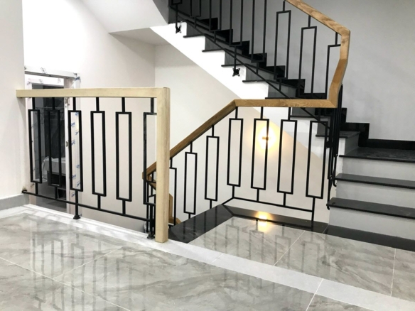 Bán nhà đẹp Central Garden Lái Thiêu 5×20 3 tầng 4PN 5WC nội thất cao cấp