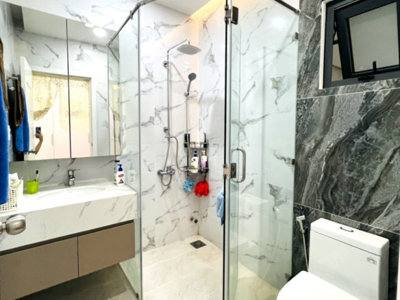 Bán nhà đẹp Central Garden Lái Thiêu 5×20 3 tầng 4PN 5WC nội thất cao cấp