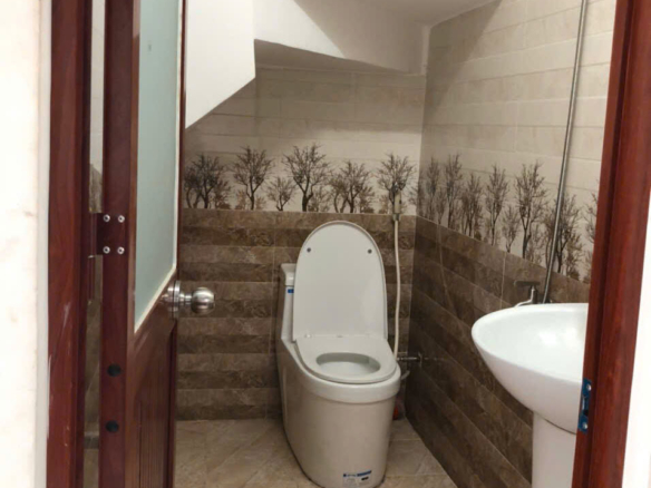Bán gấp nhà 2 tầng mặt tiền đường 16m thông Nguyễn Văn Tiết, Lái Thiêu Thuận An 5.2×27 có HD thuê 21tr/th