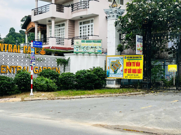 nha-ban-central-garden-lai-thieu