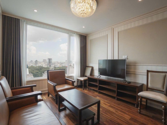 Léman Luxury 2pn cho thuê với nội thất Tân Cổ Điển cao cấp, view Dinh Độc Lập