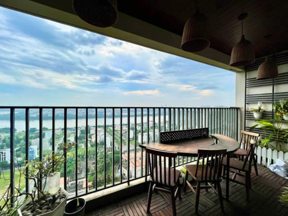 Bán căn hộ Vista Verde 4PN view sông nội thất cao cấp