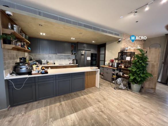 Cho thuê căn hộ Đảo Kim Cương 3PN diện tích lớn 220 m2, view Thủ Thiêm