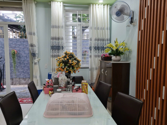 Biệt thự tứ lập 15×20 3 tầng KDC Chánh Nghĩa, Thủ Dầu Một, Bình Dương cần bán gấp