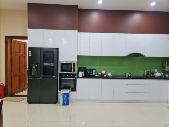 Biệt thự tứ lập 15×20 3 tầng KDC Chánh Nghĩa, Thủ Dầu Một, Bình Dương cần bán gấp