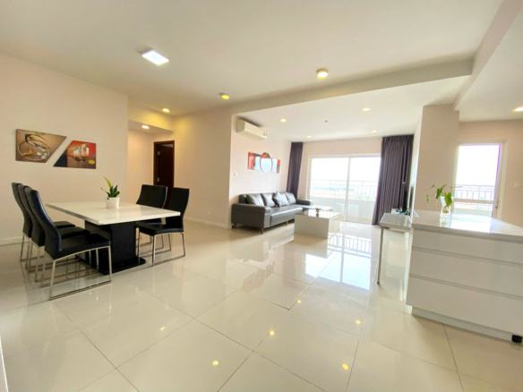 Cho thuê Sunrise City 3PN nội thất cao cấp, góc 2 mặt view