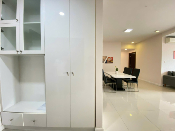 Cho thuê Sunrise City 3PN nội thất cao cấp, góc 2 mặt view