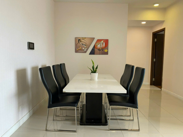 Cho thuê Sunrise City 3PN nội thất cao cấp, góc 2 mặt view