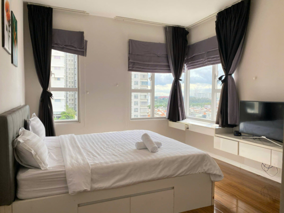 Cho thuê Sunrise City 3PN nội thất cao cấp, góc 2 mặt view