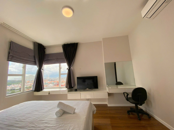 Cho thuê Sunrise City 3PN nội thất cao cấp, góc 2 mặt view
