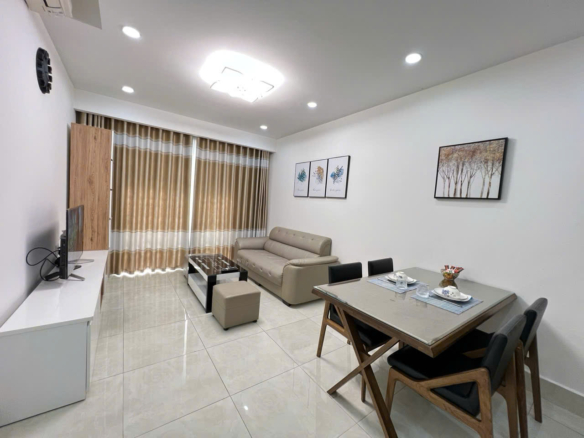 Căn hộ Sunrise City View 2PN nội thất cao cấp cho thuê theo ngày và dài hạn