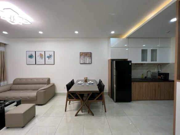 Căn hộ Sunrise City View 2PN nội thất cao cấp cho thuê theo ngày và dài hạn