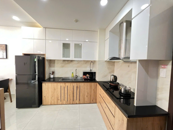 Căn hộ Sunrise City View 2PN nội thất cao cấp cho thuê theo ngày và dài hạn