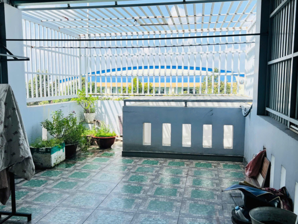 Nợ ngân hàng bán gấp nhà mặt tiền Hai Bà Trưng Đông Hòa, Tp Dĩ An 4,5×27 trệt 3 lầu giá tốt