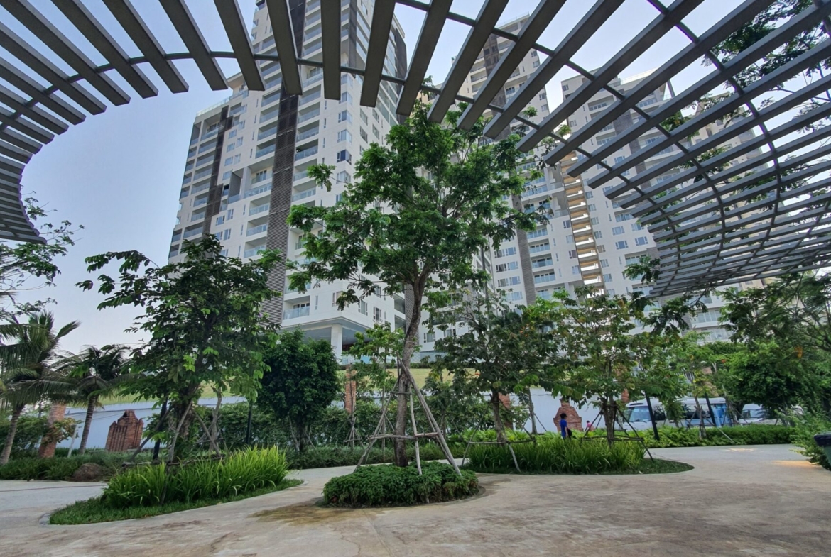 Diamond-Island-tien-ich