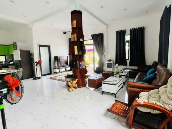 Biệt thự sân vườn bờ sông Sài Gòn 1024 m2 có hồ bơi, sân vườn riêng