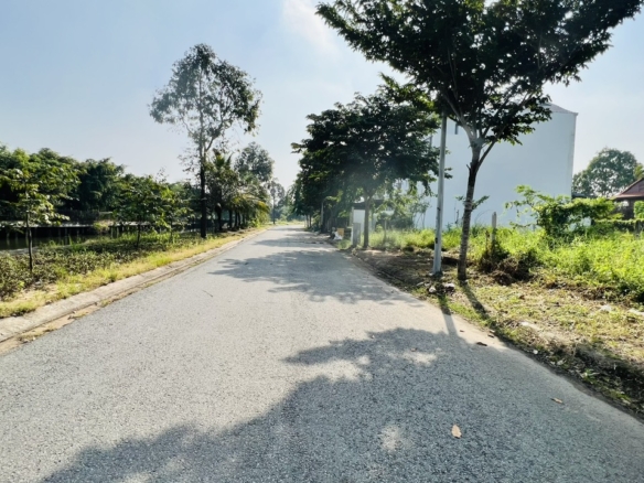 ban-dat-biet-thu-KDC-Vinh-Phu-1