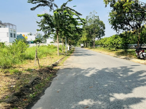 ban-dat-biet-thu-kdc-Vinh-Phu-1