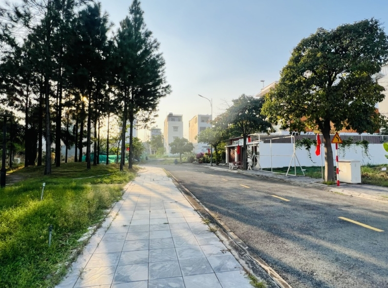 ban-dat-biet-thu-The-Season-Lai-Thieu