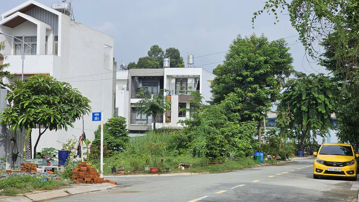 Ban-dat-Central-Garden-Lai-Thieu