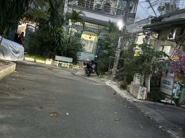 ban-dat-mat-tien-Thu-Duc