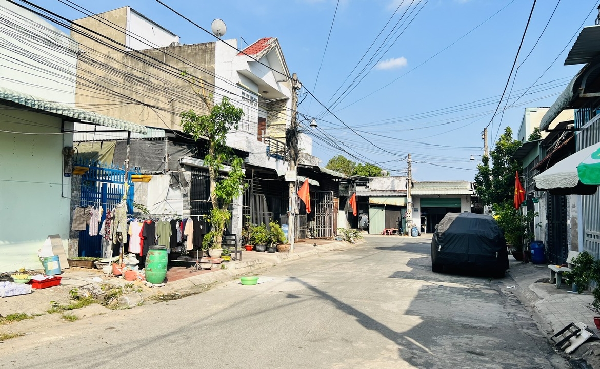 ban-dat-Binh-Hoa-Thuan-An