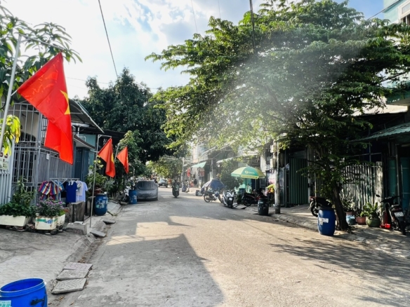 ban-dat-Binh-Hoa-Thuan-An