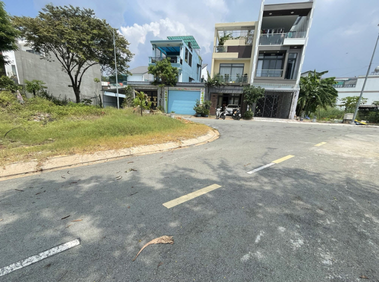 dat-nen-Central-Garden-Lai-Thieu