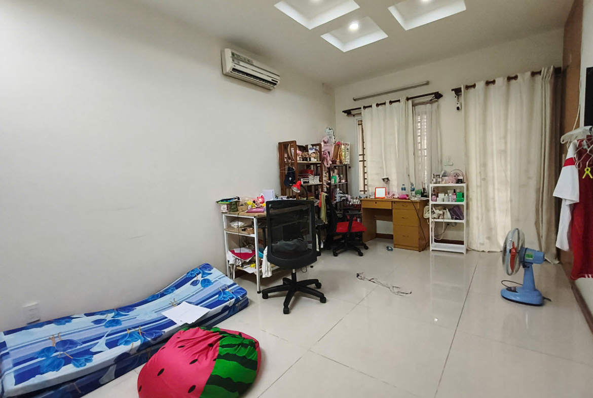 Ban biet thu Tan Hung Quan 7