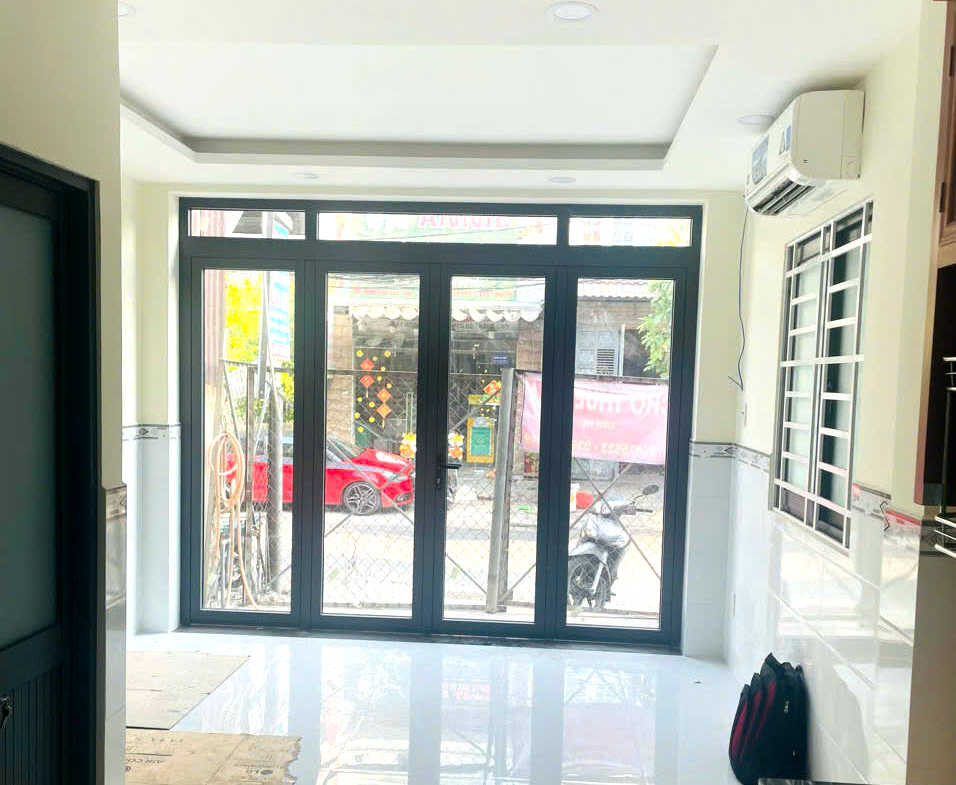 ban nha mat tien duong so 2 thu duc