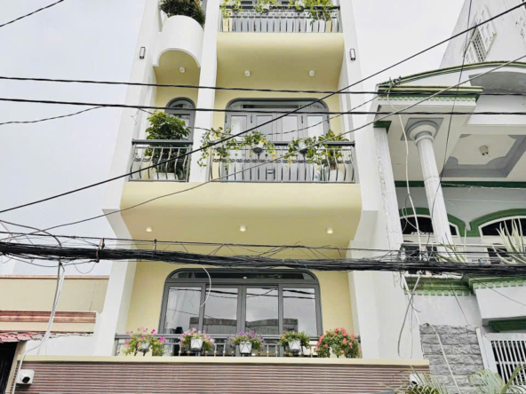 ban nha dep HXH Go Vap