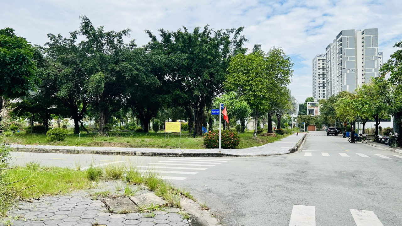 Dat nen The Seasons Lai Thieu