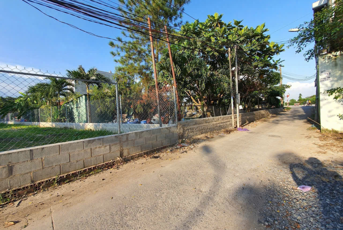 ban dat biet thu Lai Thieu Thuan An