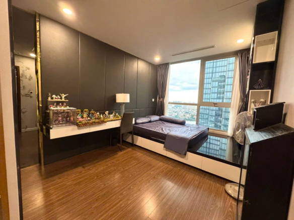 Bán Vinhomes Central Park 4PN nội thất cao cấp, tầng cao view sông & công viên Sài Gòn