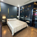 ban can ho Vinhomes Central park 4PN