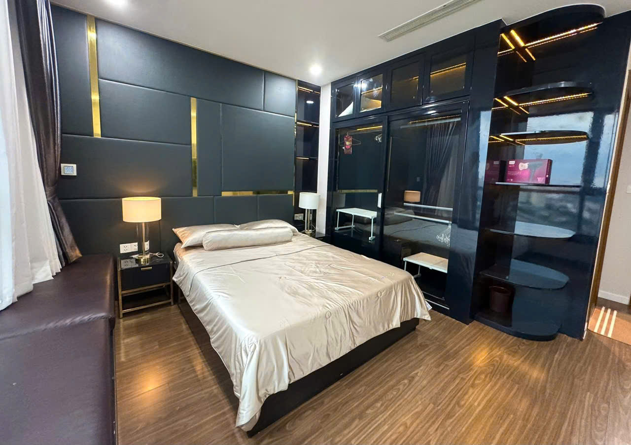 ban can ho Vinhomes Central park 4PN