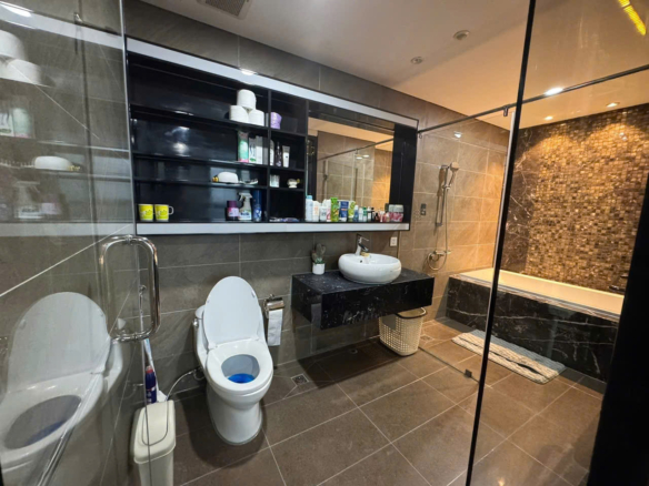 Bán Vinhomes Central Park 4PN nội thất cao cấp, tầng cao view sông & công viên Sài Gòn