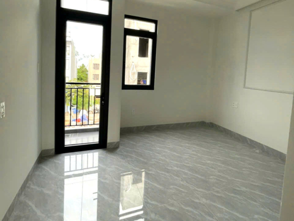 Bán nhà đẹp 4 tầng hẻm xe hơi 7m đường 11, Trường Thọ, Thủ Đức gần tuyến Metro số 1