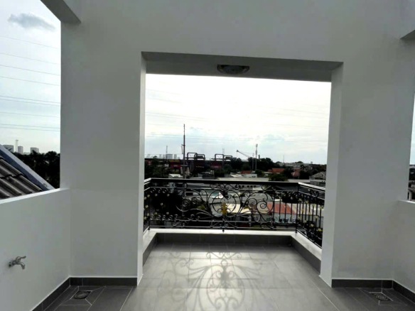 Bán nhà đẹp 4 tầng hẻm xe hơi 7m đường 11, Trường Thọ, Thủ Đức gần tuyến Metro số 1