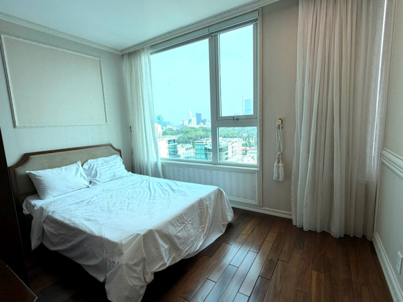 Cho thuê căn hộ Léman Luxury 3PN nội thất cao cấp tầng cao view Dinh Độc Lập