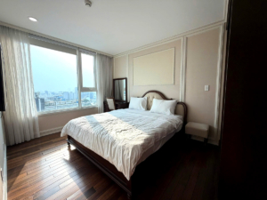 Cho thuê căn hộ Léman Luxury 3PN nội thất cao cấp tầng cao view Dinh Độc Lập