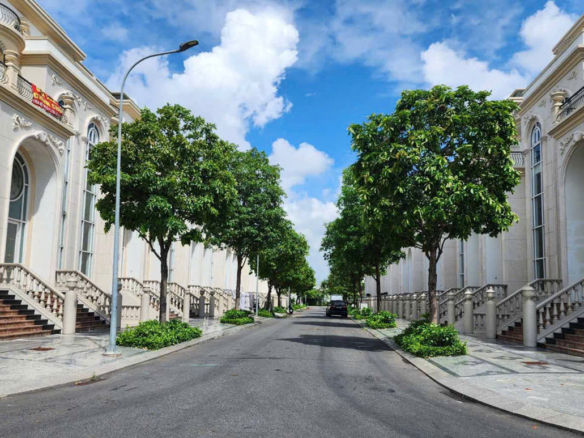 Bán nhà Vạn Phúc City Thủ Đức 7X23 hầm + 5 tầng, cạnh biệt thự Mansion