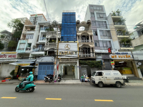 Bán tòa nhà văn phòng 5 tầng mặt tiền Nguyễn Văn Thương Bình Thạnh liền kề Pearl Plaza