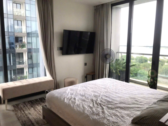 Bán căn hộ Vinhomes Golden River Q1 3PN view sông Saigon