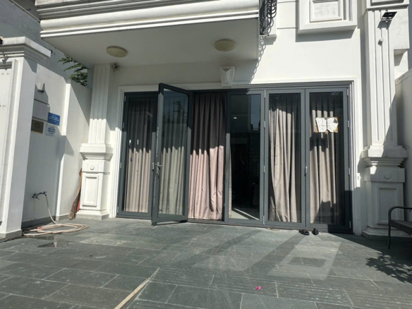 Bán nhà đẹp 4 tầng 6.8X17 khu bên sông Phạm Văn Đồng, Hiệp Bình Chánh, Thủ Đức