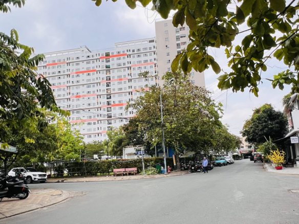 Bán nhà 5X20 3 tầng, mặt đường số khu 9 View, Phước Long B, Q9 (cũ) ra Đỗ Xuân Hợp