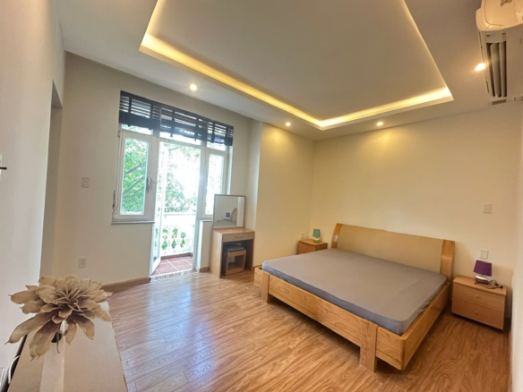 Cho thuê biệt thự 3 tầng 4PN 5WC khu compound Thảo Điền